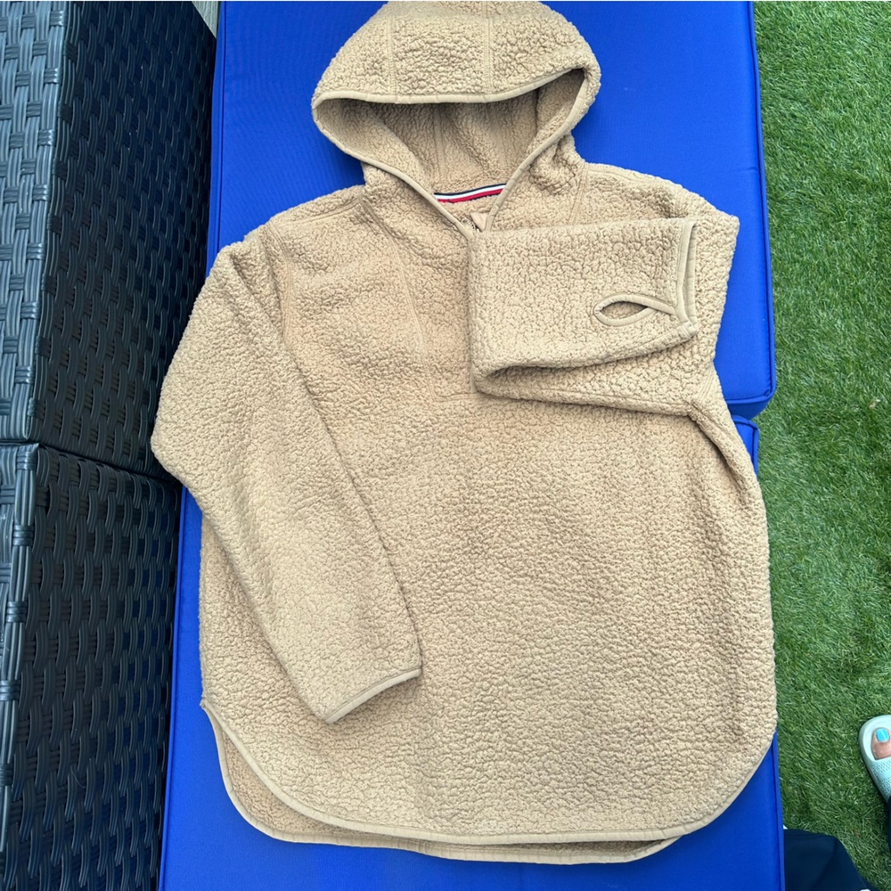 Tommy Hilfiger, size L, no tags